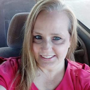 Meet your Posher, Angella